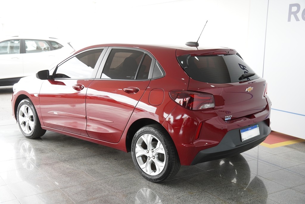 ONIX 1.0 TURBO FLEX LTZ AUTOMÁTICO5