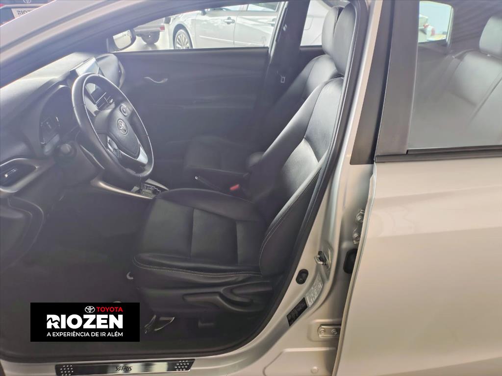 YARIS 1.5 16V FLEX XS MULTIDRIVE9