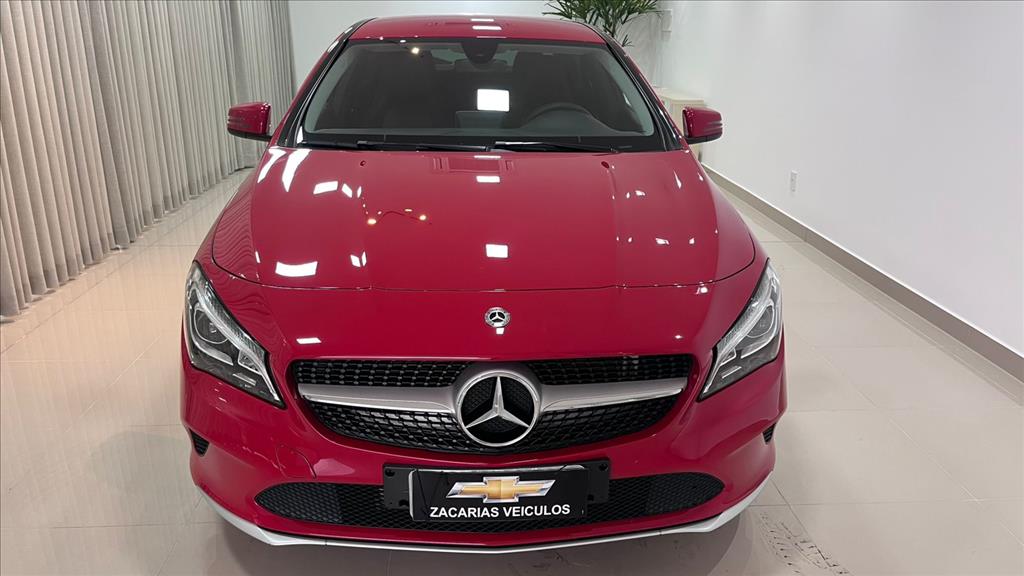 CLA 180 1.6 CGI GASOLINA 7G-DCT CLA 180 1.6 CGI GASOLINA 7G-DCT