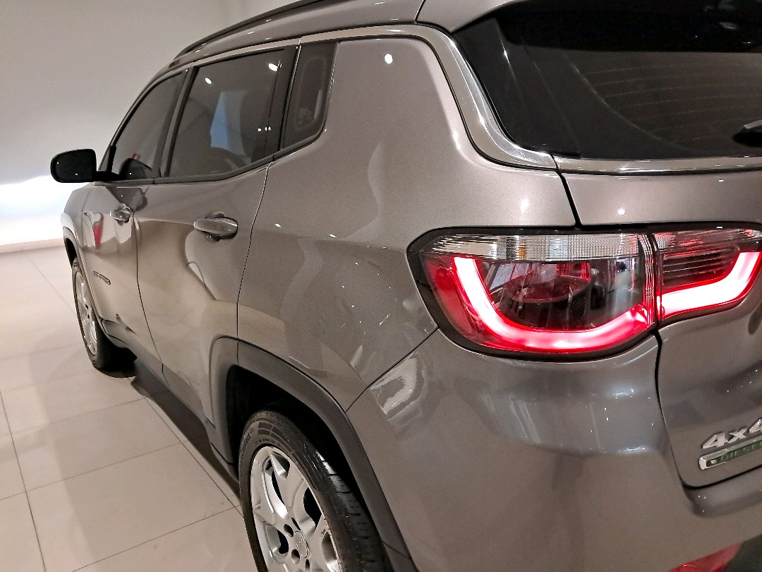 COMPASS 2.0 16V DIESEL LONGITUDE 4X4 AUTOMÁTICO12