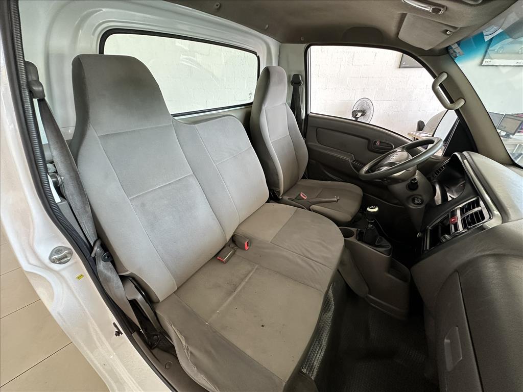 HR 2.5 LONGO SEM CAÇAMBA 4X2 16V 130CV TURBO INTERCOOLER DIESEL 2P MANUAL3