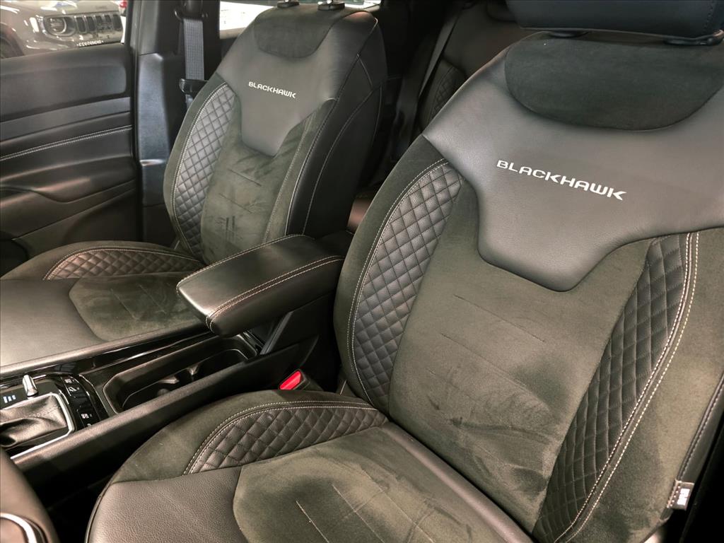 COMPASS 2.0 HURRICANE 4 TURBO GASOLINA BLACKHAWK AT99