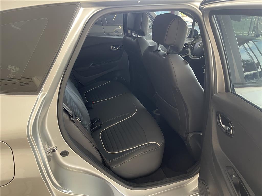 CAPTUR 1.6 16V SCE FLEX INTENSE X-TRONIC CAPTUR 1.6 16V SCE FLEX INTENSE X-TRONIC