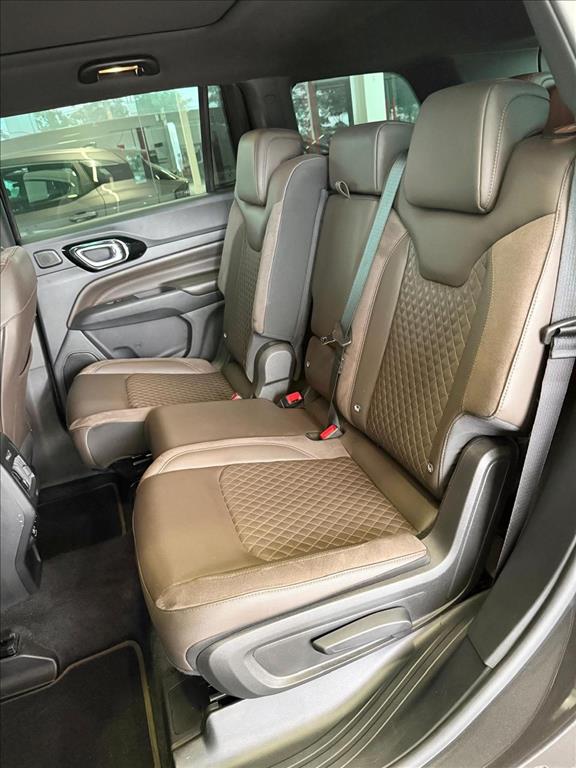 COMMANDER 1.3 T270 TURBO FLEX OVERLAND AT68