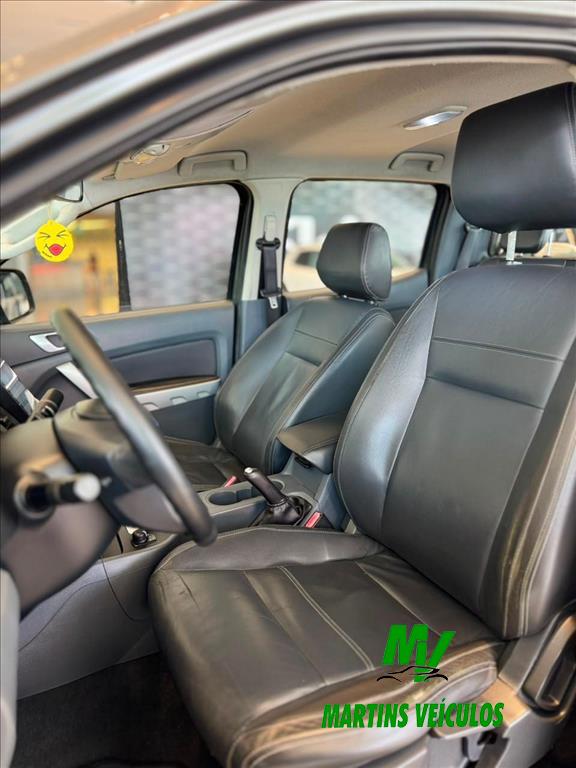 RANGER 3.2 XLT 4X4 CD 20V DIESEL 4P AUTOMÁTICO11