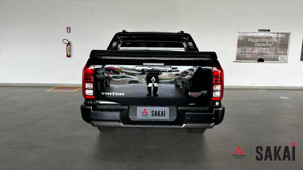 Mitsubishi-TRITON-2.4 BITURBO DIESEL CD KATANA 4X4 AUTOMÁTICO