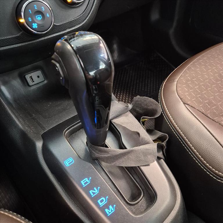 COBALT 1.8 MPFI LTZ 8V FLEX 4P MANUAL
