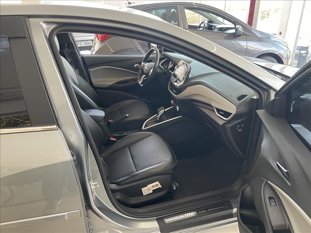 ONIX 1.0 TURBO FLEX LTZ AUTOMÁTICO7