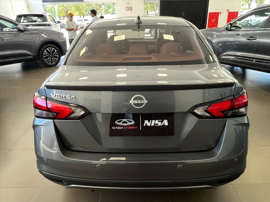Nissan-VERSA-1.6 16V FLEX EXCLUSIVE XTRONIC