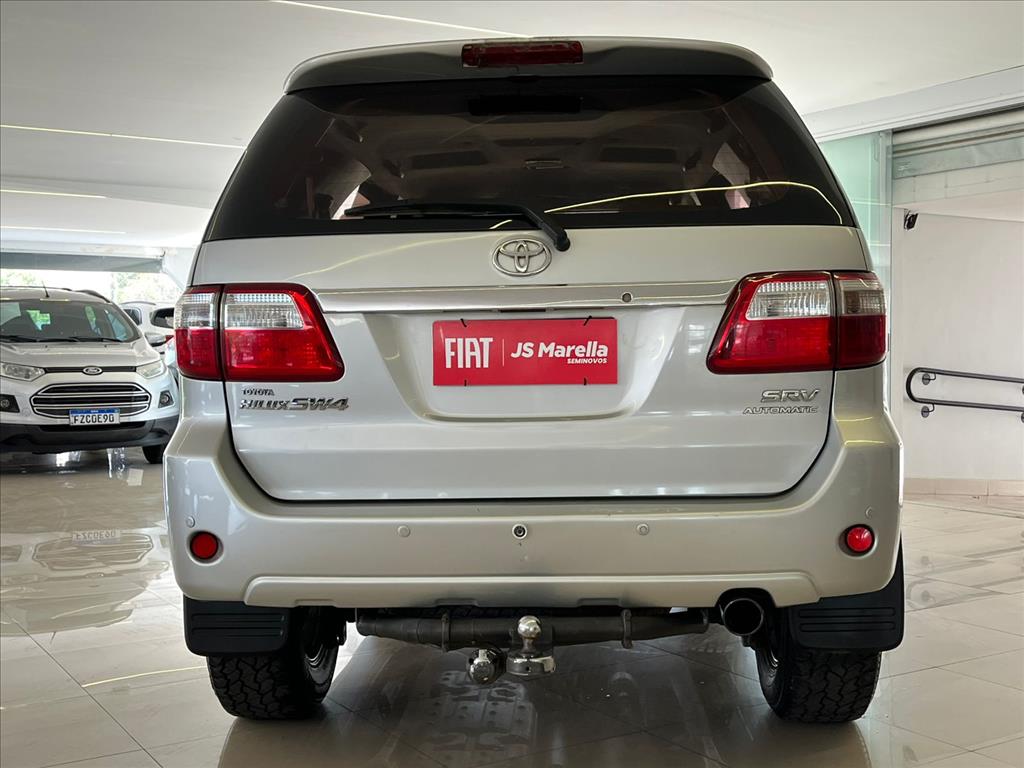 HILUX SW4 3.0 SRV 4X4 7 LUGARES 16V TURBO INTERCOOLER DIESEL 4P AUTOMÁTICO4