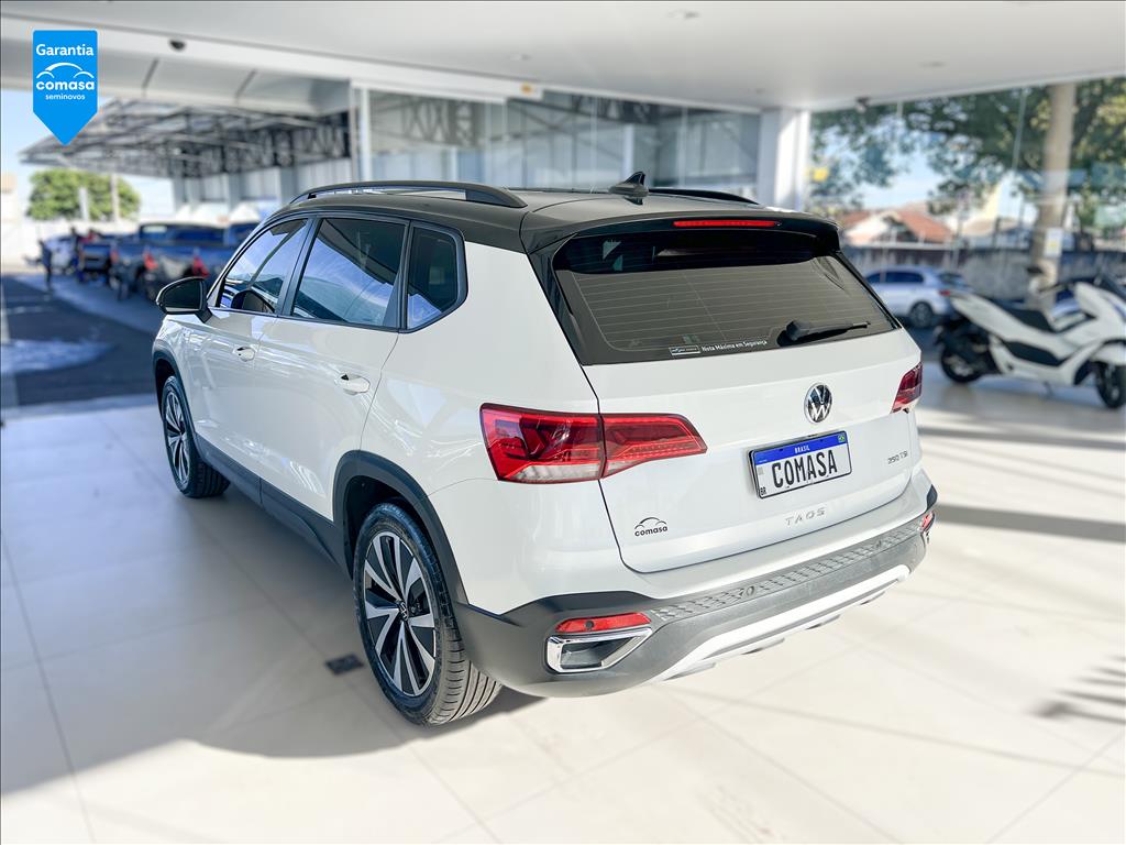 TAOS 1.4 250 TSI TOTAL FLEX COMFORTLINE AUTOMÁTICO7