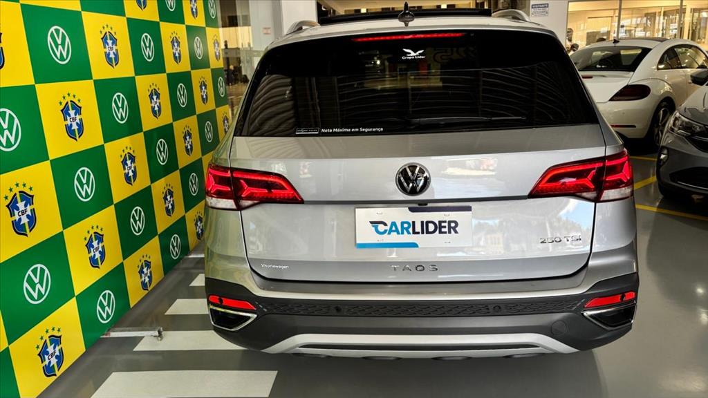 TAOS 1.4 250 TSI TOTAL FLEX HIGHLINE AUTOMÁTICO4