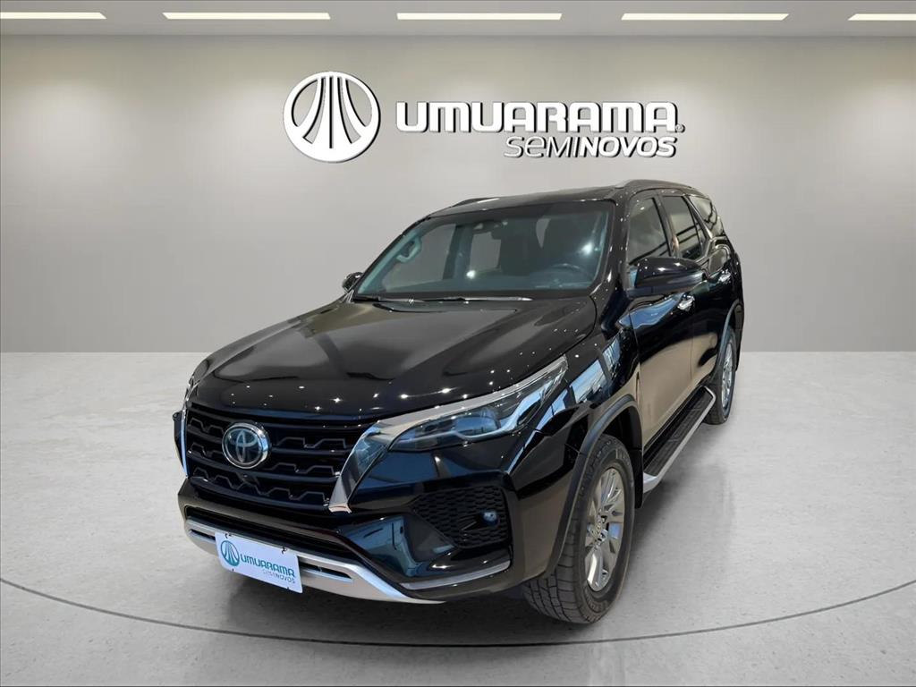 HILUX SW4 2.8 D-4D TURBO DIESEL SRX 7L 4X4 AUTOMÁTICO1
