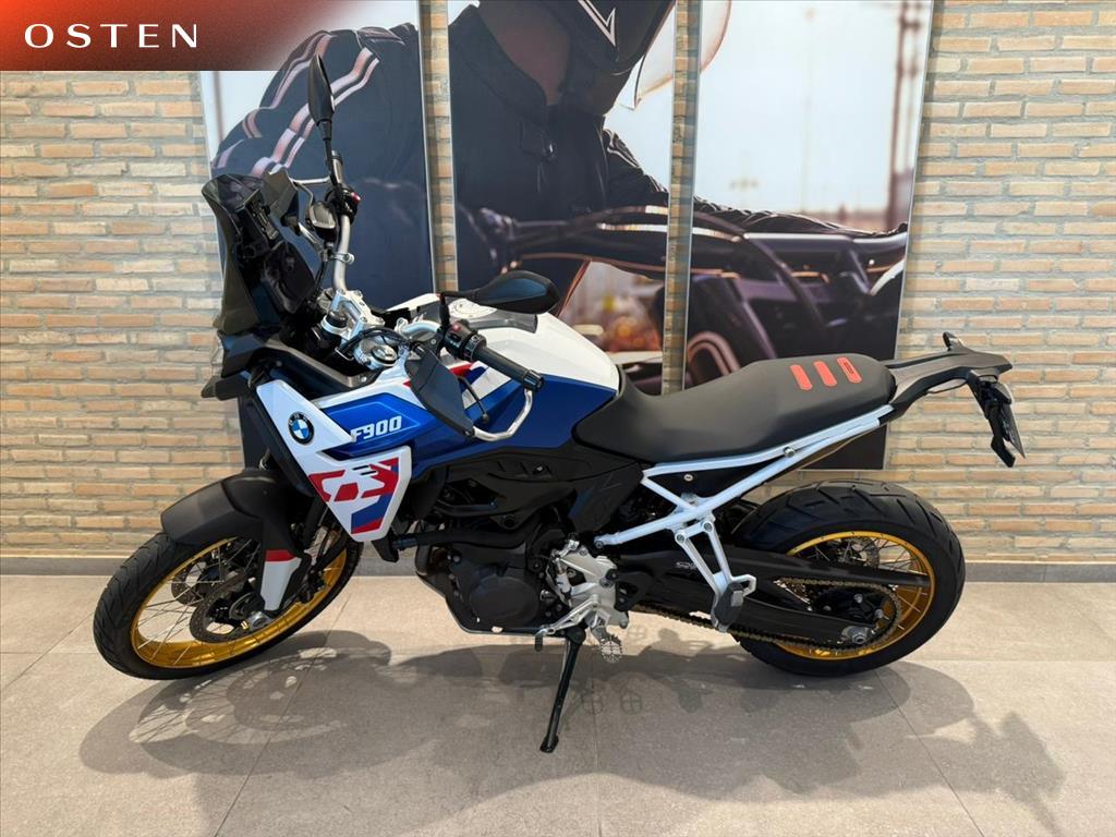 BMW Motorrad-F-900 GS TROPHY