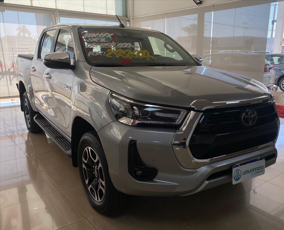 HILUX 2.8 D-4D TURBO DIESEL CD SRX 4X4 AUTOMÁTICO2