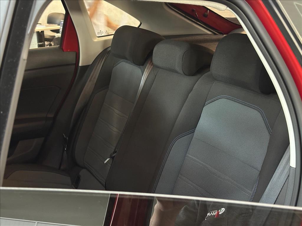 NIVUS 1.0 200 TSI TOTAL FLEX COMFORTLINE AUTOMÁTICO8