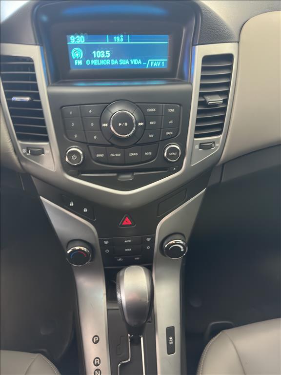 CRUZE 1.8 LT 16V FLEX 4P MANUAL11