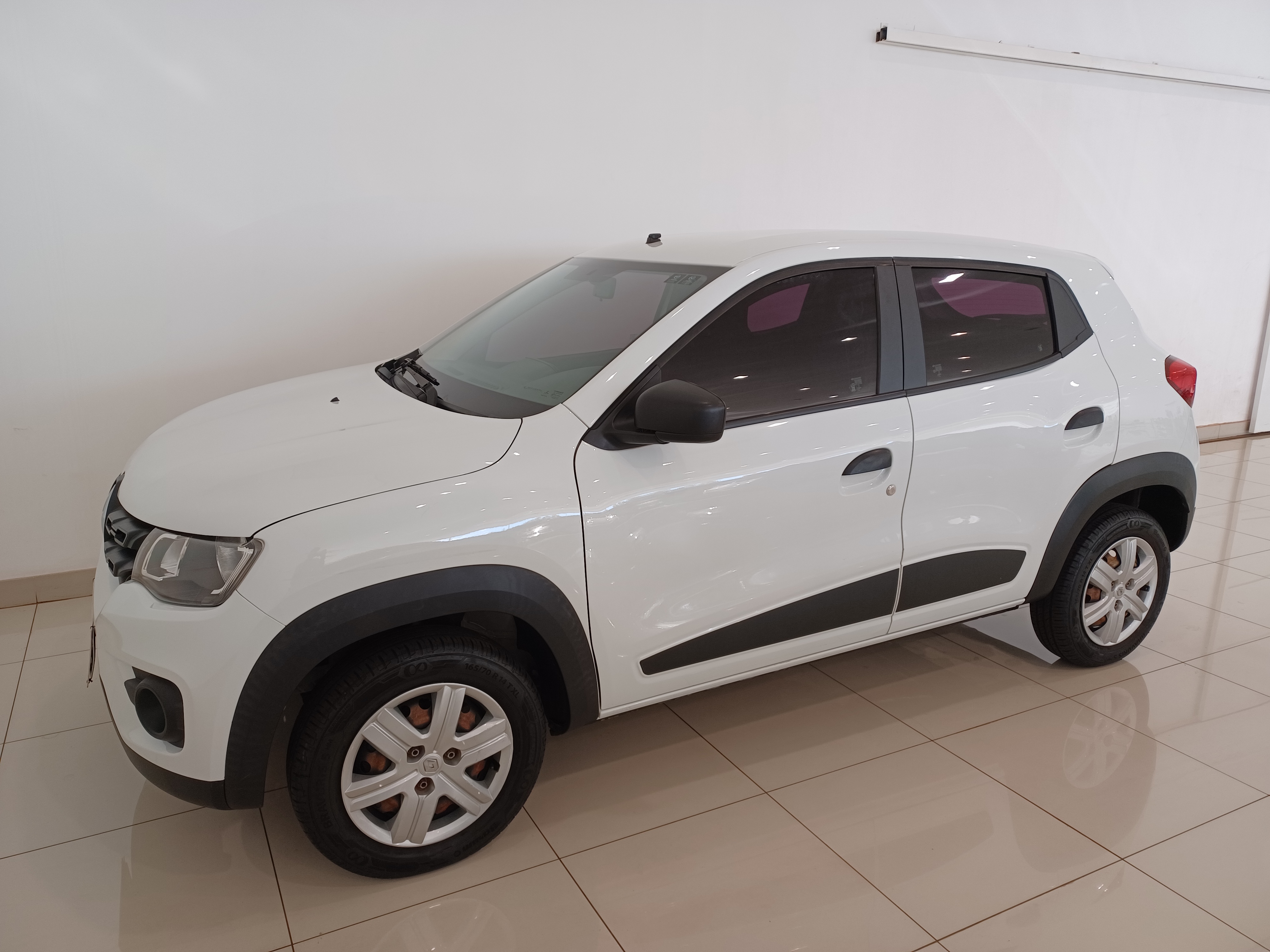 Renault-KWID-1.0 12V SCE FLEX ZEN MANUAL
