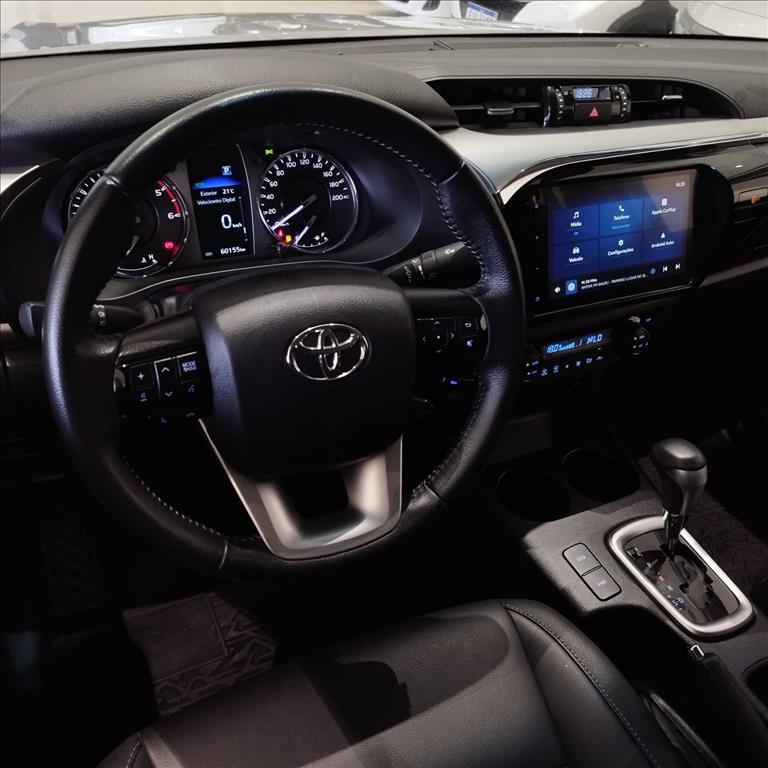 HILUX 2.8 D-4D TURBO DIESEL CD SRV 4X4 AUTOMÁTICO11