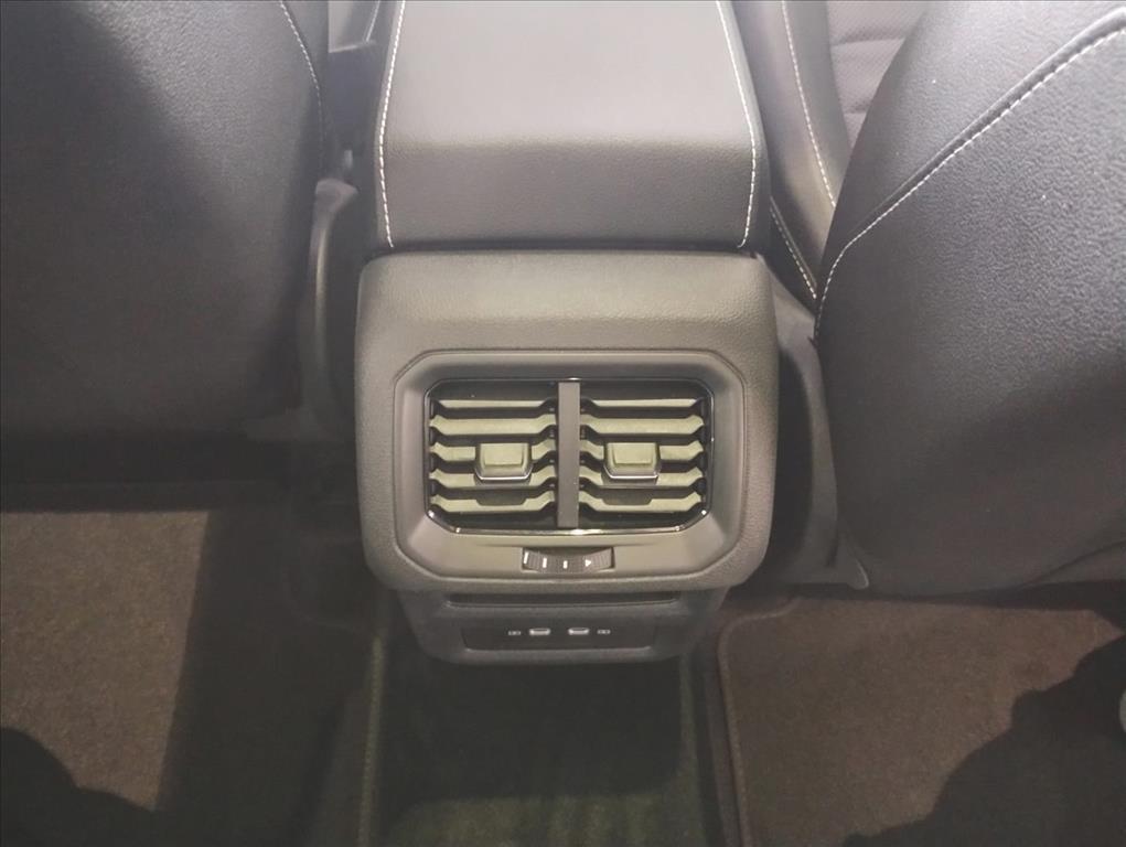 TAOS 1.4 250 TSI TOTAL FLEX HIGHLINE AUTOMÁTICO11