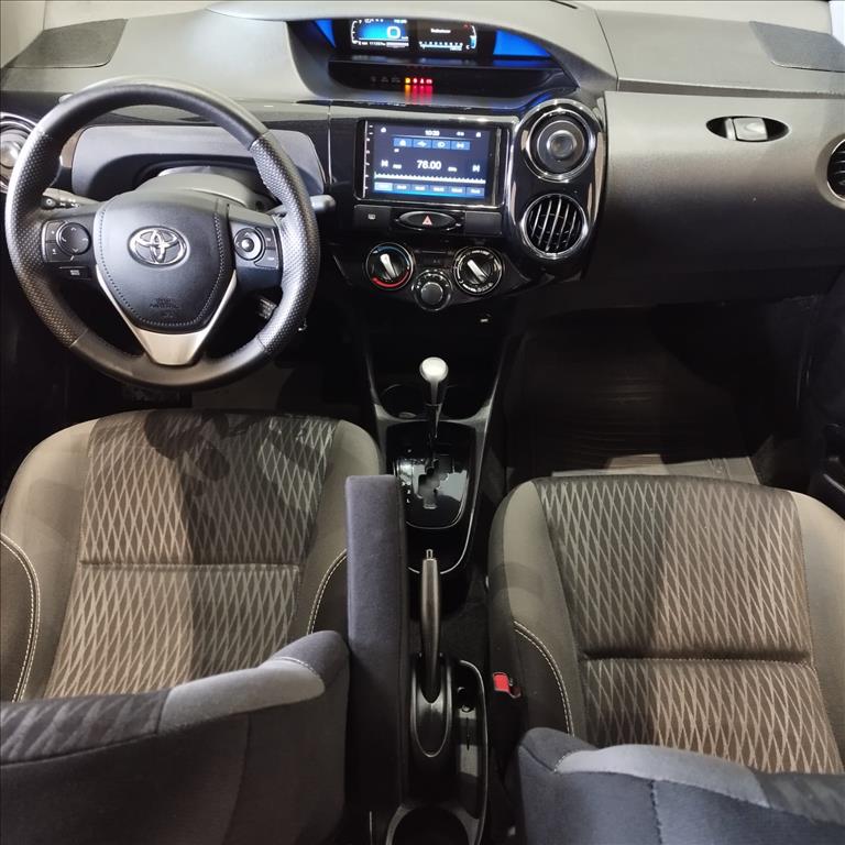 ETIOS 1.5 XS SEDAN 16V FLEX 4P AUTOMÁTICO12
