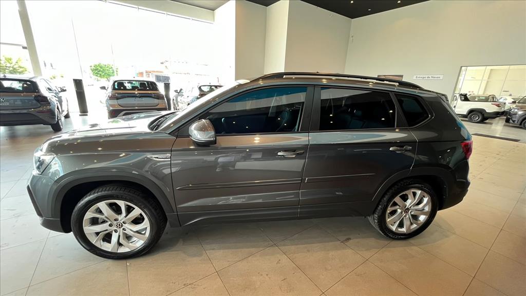 TAOS 1.4 250 TSI TOTAL FLEX COMFORTLINE AUTOMÁTICO3
