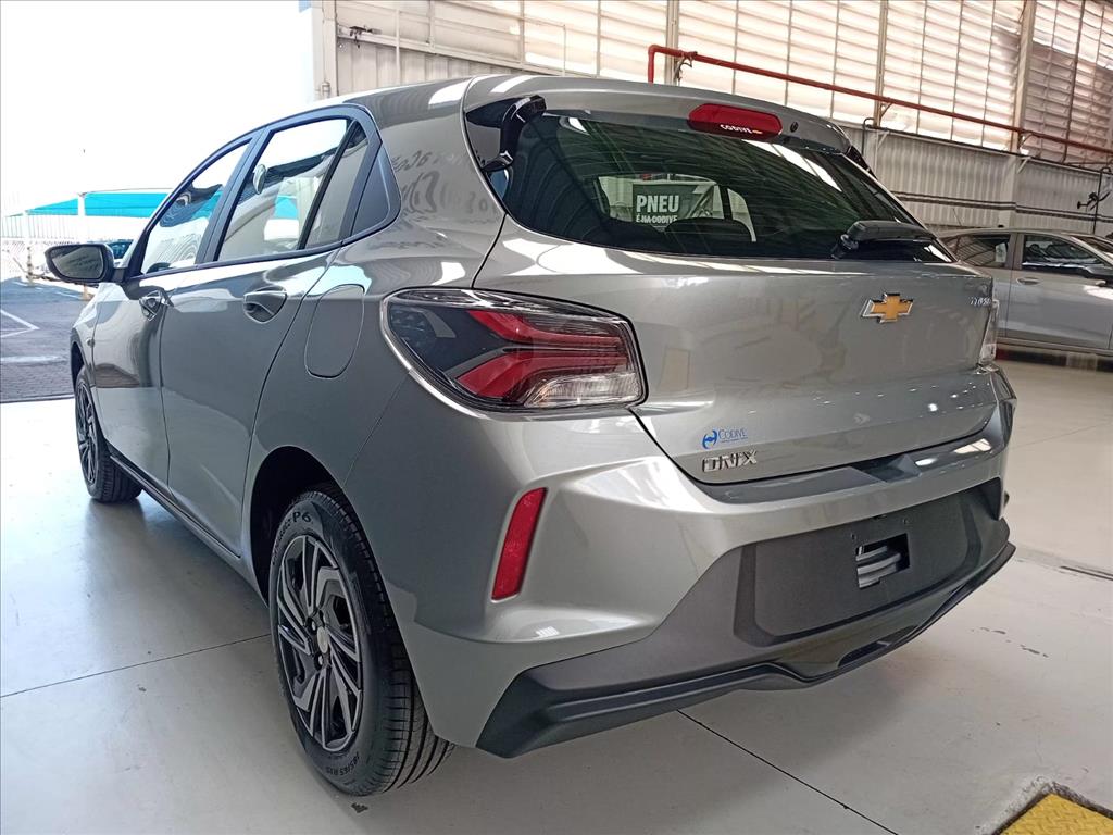 ONIX 1.0 TURBO ETANOL ECO AUTOMÁTICO3