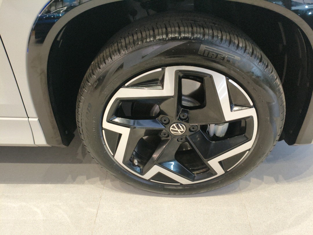 TIGUAN 2.0 350 TSI GASOLINA R-LINE 4MOTION AUTOMÁTICO4