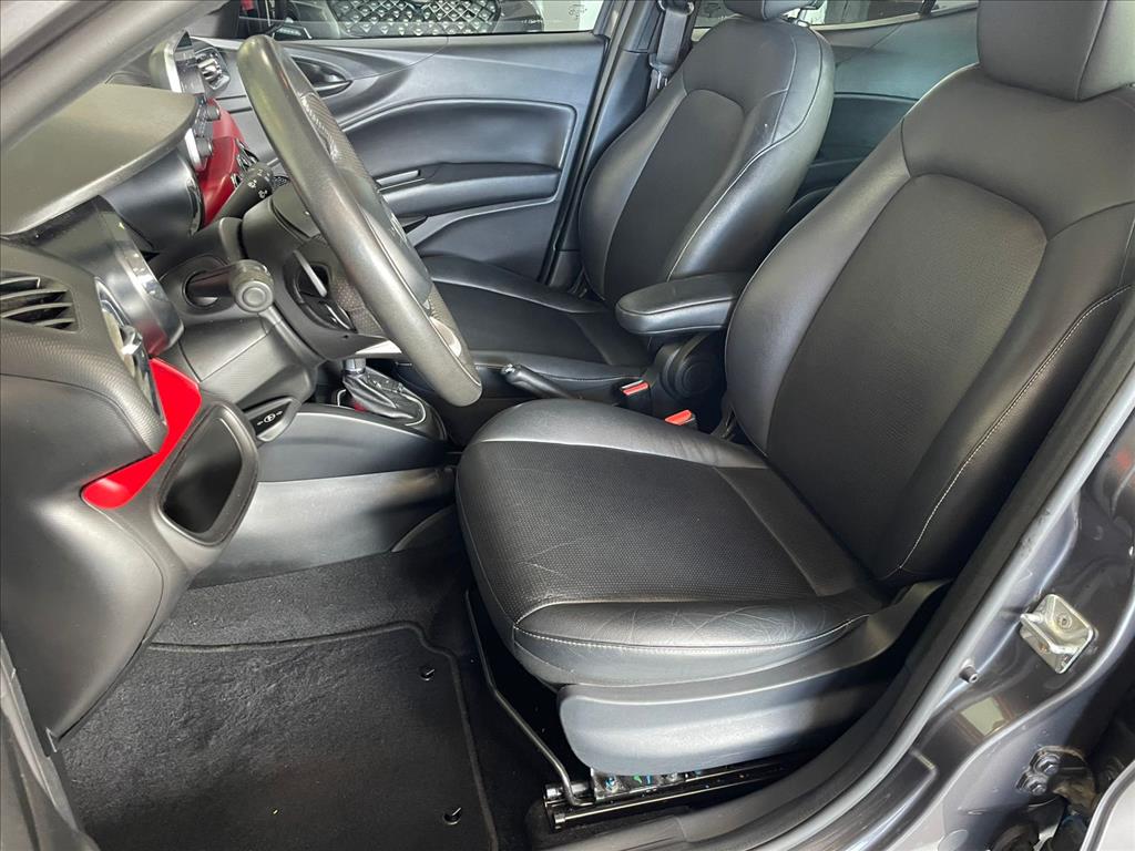 Fiat-ARGO-1.8 E.TORQ FLEX HGT AT6