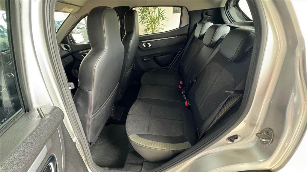 KWID 1.0 12V SCE FLEX OUTSIDER MANUAL6