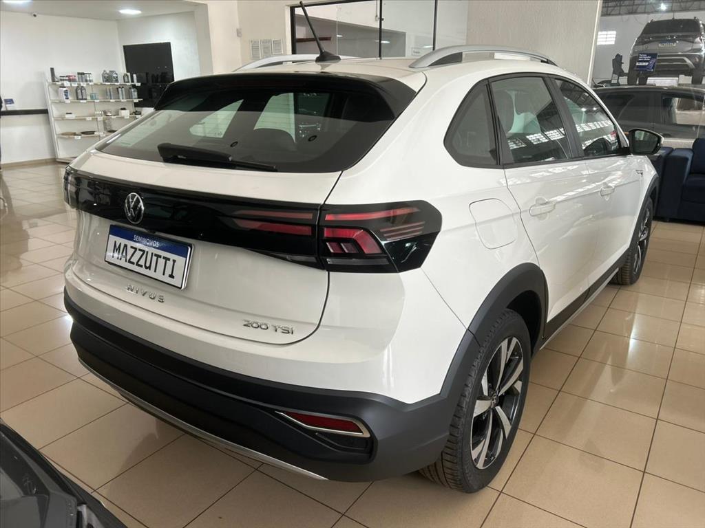NIVUS 1.0 200 TSI TOTAL FLEX HIGHLINE AUTOMÁTICO4
