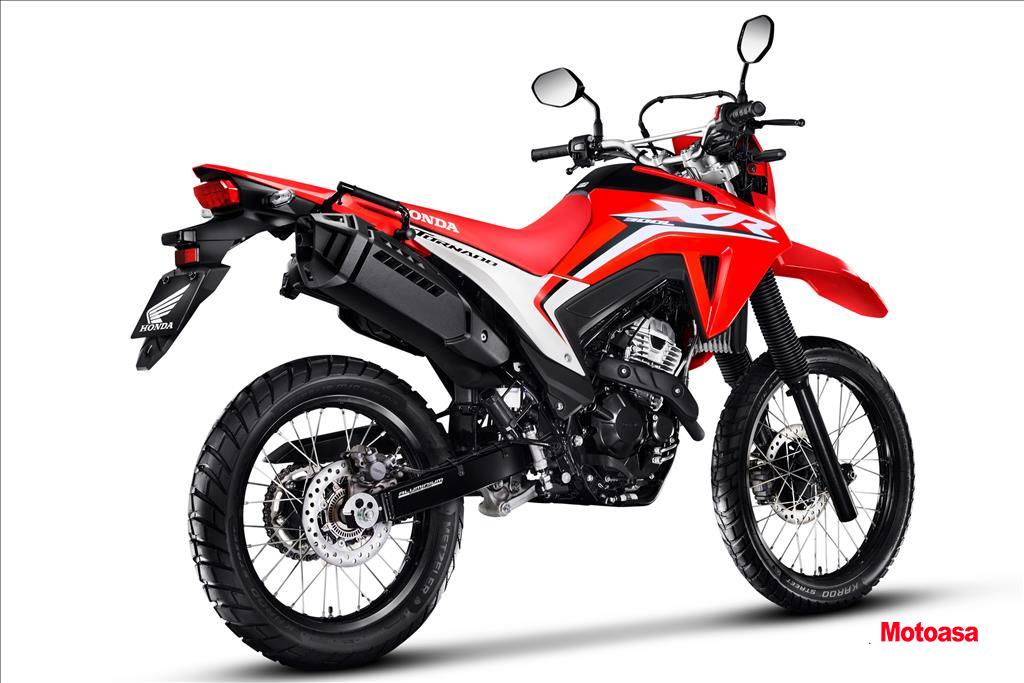 XR 300L TORNADO1