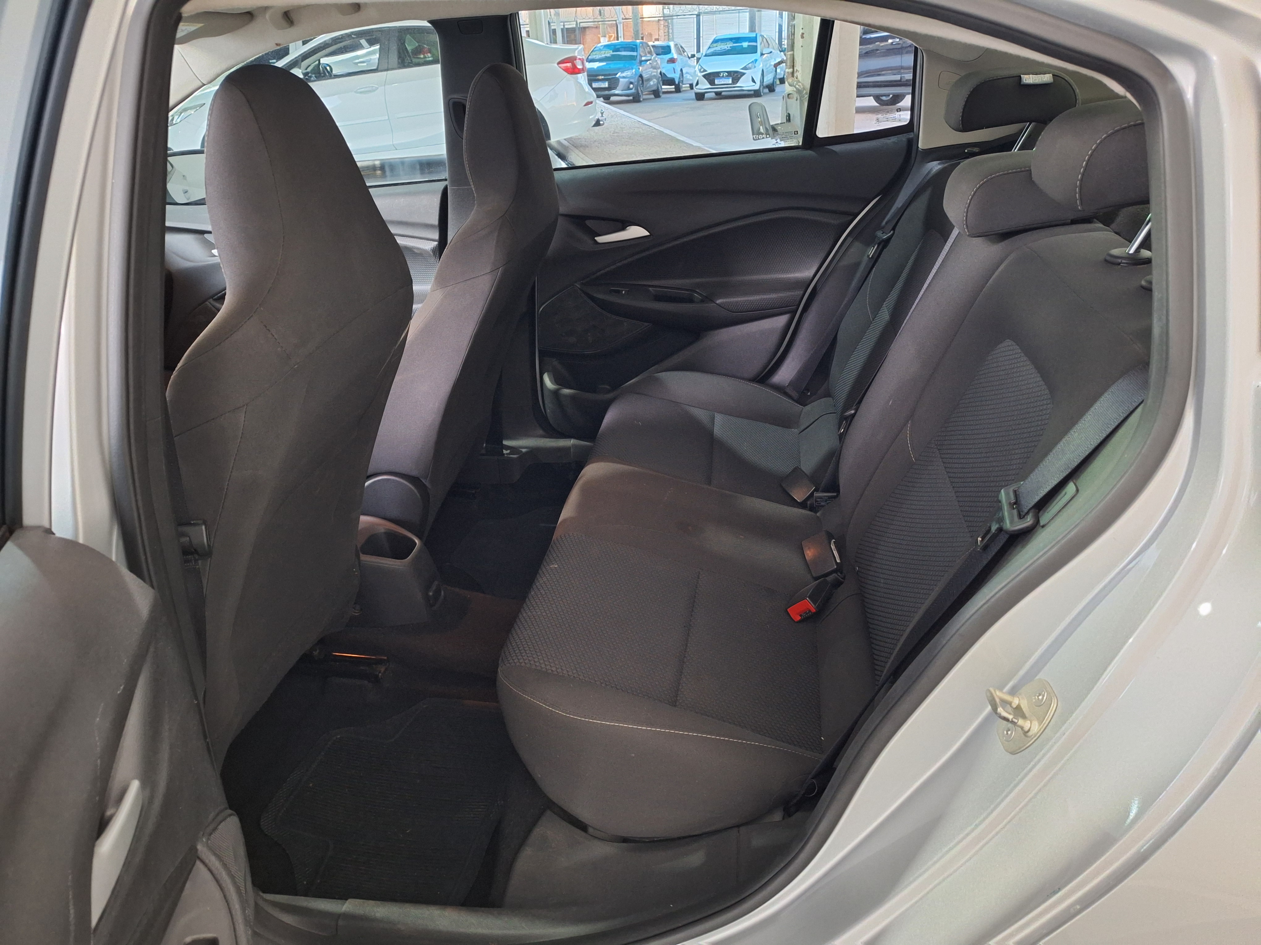 GM - Chevrolet-ONIX PLUS-1.0 FLEX LT MANUAL