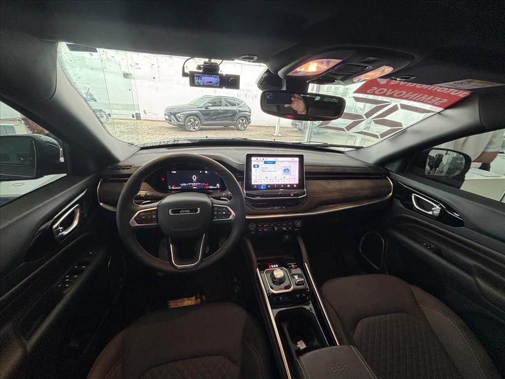 COMMANDER 2.2 TURBO DIESEL OVERLAND AT912