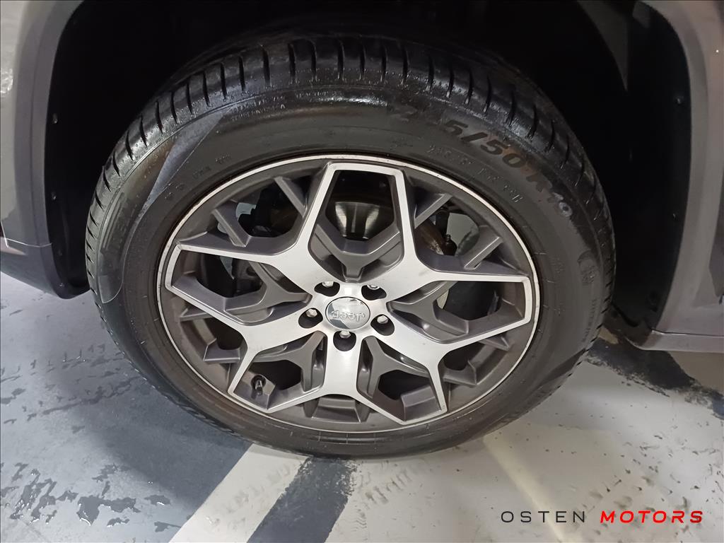 Jeep-COMMANDER-2.0 TD380 TURBO DIESEL OVERLAND AT9