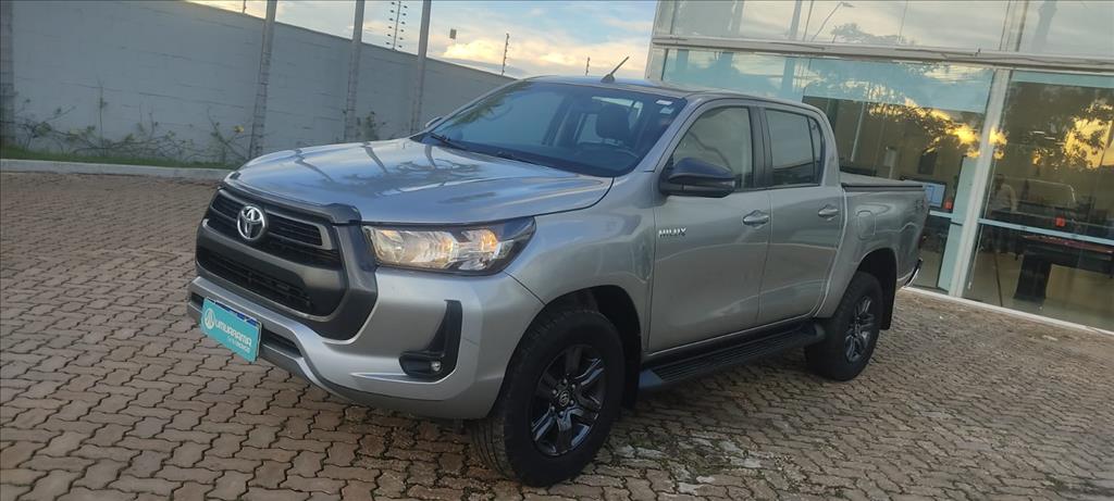 HILUX 2.8 D-4D TURBO DIESEL CD SR 4X4 AUTOMÁTICO