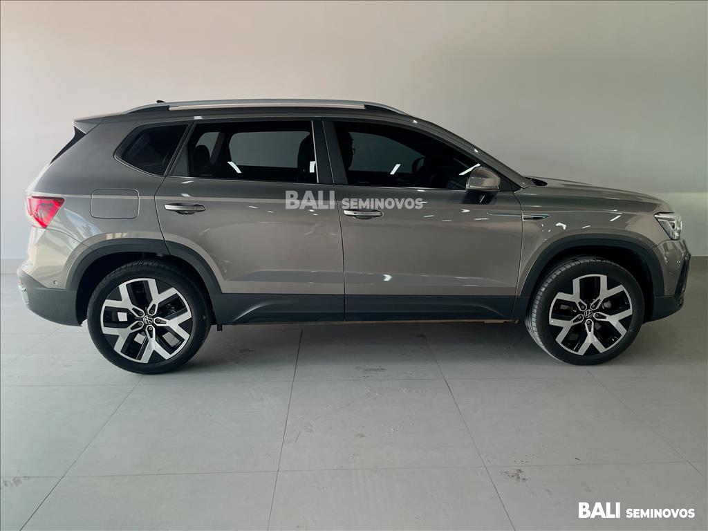 TAOS 1.4 250 TSI TOTAL FLEX COMFORTLINE AUTOMÁTICO3