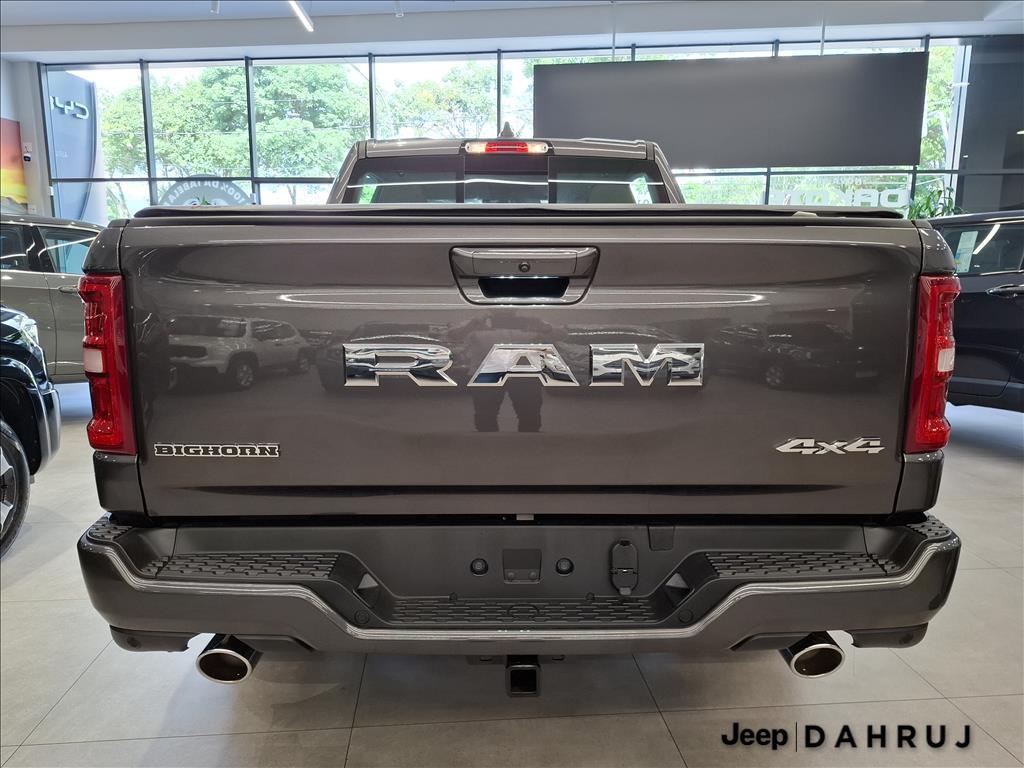 1500 3.0 HURRICANE 6 BITURBO GASOLINA BIG HORN CD 4X4 AUTOMÁTICO4
