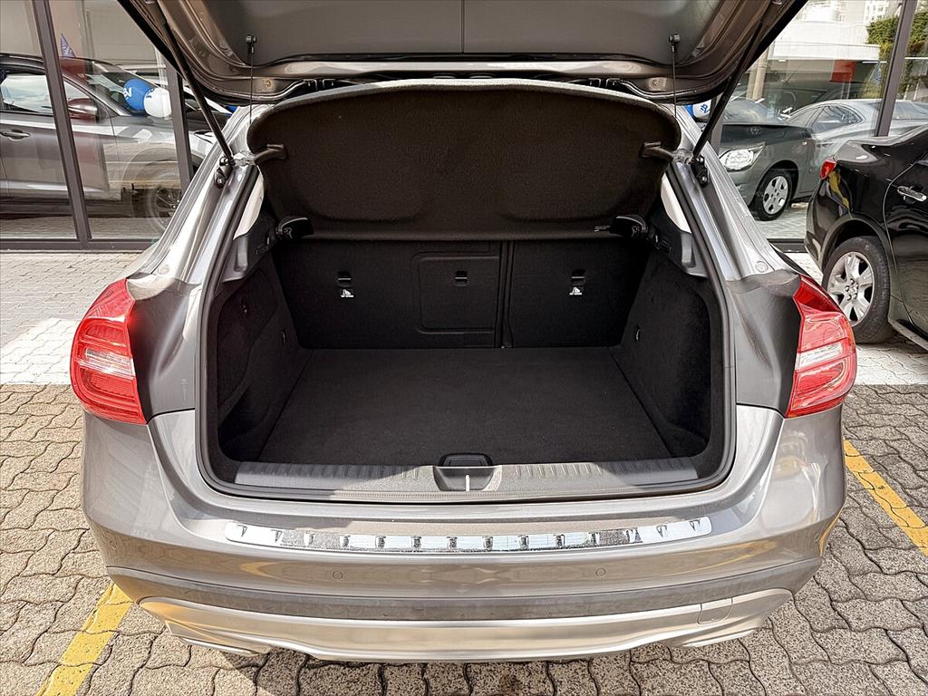 Mercedes-Benz Gla 200 - 1.6 CGI ADVANCE 16V TURBO FLEX 4P AUTOMÁTICO