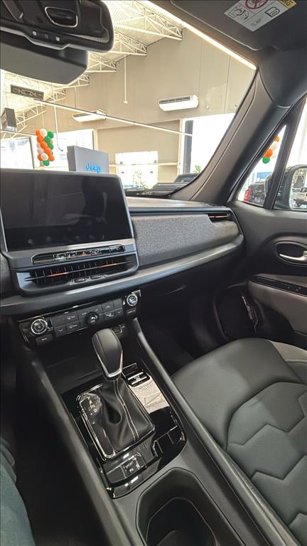 RENEGADE 1.3 T270 TURBO MHEV SAHARA AT68