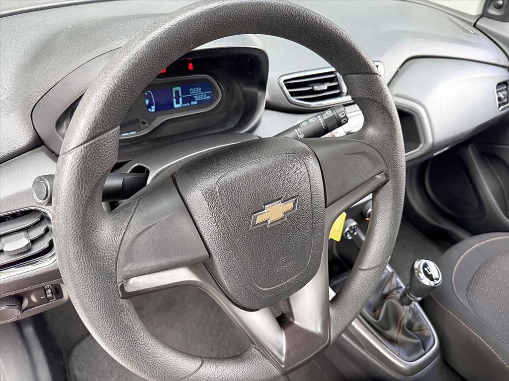 Chevrolet Onix - 1.0 MPFI LT 8V FLEX 4P MANUAL