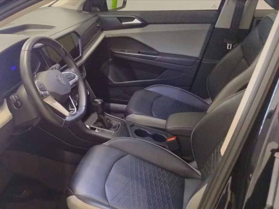 TAOS 1.4 250 TSI TOTAL FLEX COMFORTLINE AUTOMÁTICO8