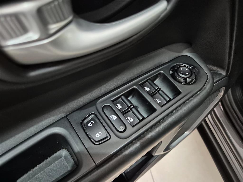 Jeep-RENEGADE-1.3 T270 TURBO FLEX LONGITUDE AT6