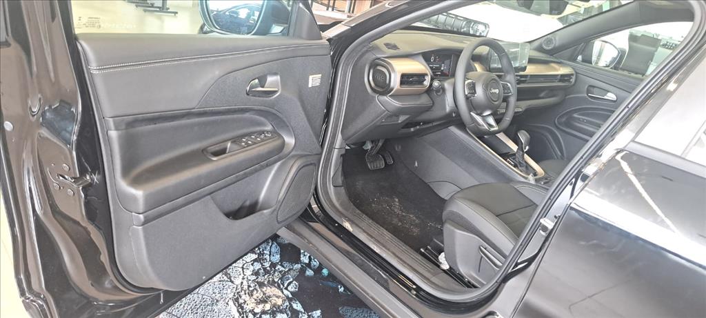 AVENGER 1.0 T200 TURBO MHEV LIMITED CVT18