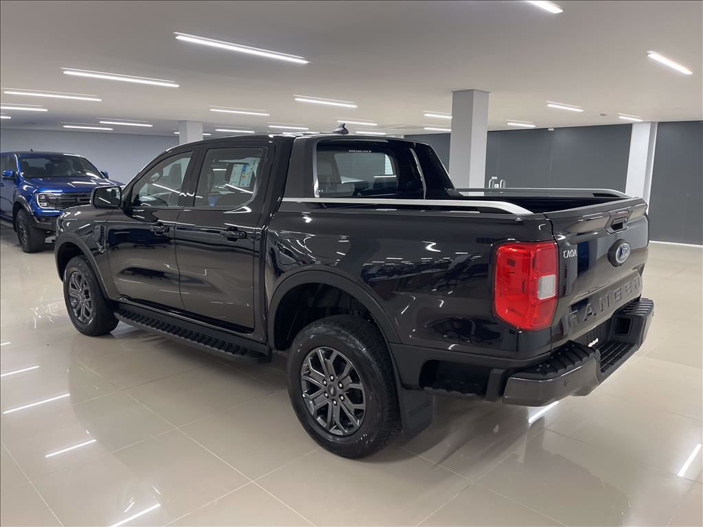Ford-RANGER-2.0 TURBO DIESEL CD BLACK 4X2 AUTOMÁTICO