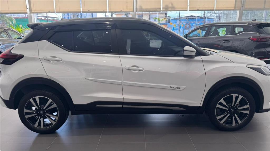 Nissan-KICKS PLAY-1.6 16V FLEXSTART ADVANCE PLUS XTRONIC