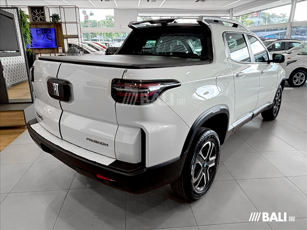 TORO 1.3 TURBO 270 FLEX FREEDOM AT63