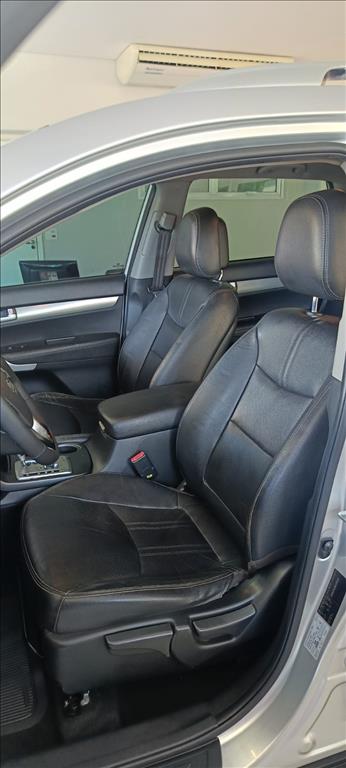 SORENTO 2.4 EX2 4X2 16V GASOLINA 4P AUTOMÁTICO8