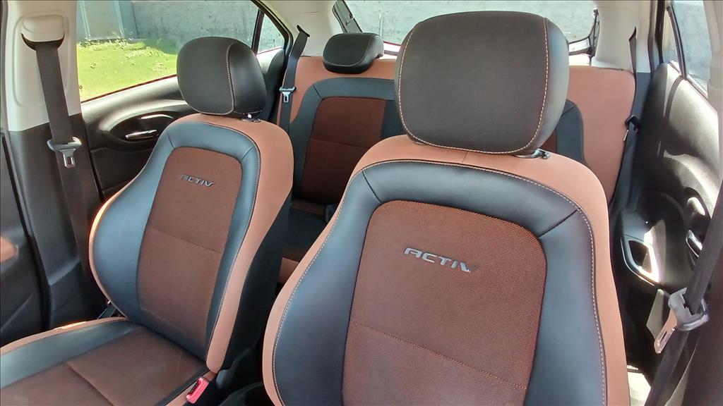 ONIX 1.4 MPFI ACTIV 8V FLEX 4P AUTOMÁTICO9