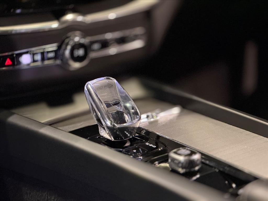 XC60 2.0 T8 RECHARGE POLESTAR ENGINEERED AWD GEARTRONIC8